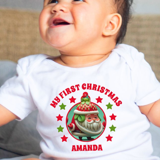 Strawberry Santa meinen ersten Weihnachtsnamen Baby T-shirt (Von Creator hochgeladen)