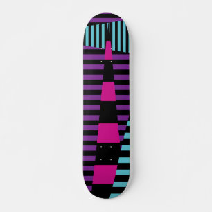 Streifen auf Streifen - rosa, Lila, blau und schwa Skateboard