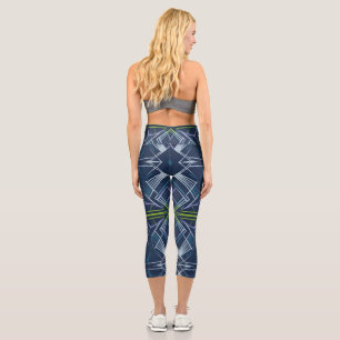 Streifen der Harmonie in grün und grau Capri Leggings