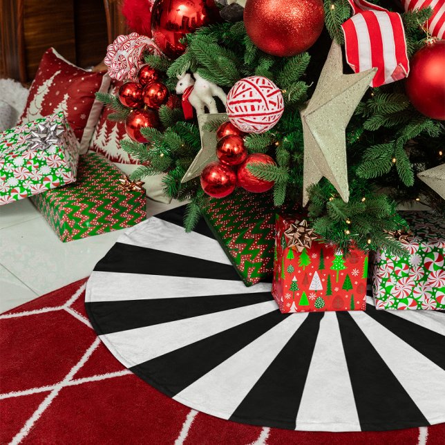 Streifen der weißen und schwarzen Sternexplosion Polyester Weihnachtsbaumdecke (White and Black Starburst Stripes Brushed Polyester Tree Skirt)