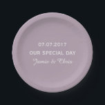 Streifen Muster Teller für Hochzeitspapiere<br><div class="desc">Ändern Sie die Textfelder in das,  was Sie gewollt haben. Sie können auch jeden Schriftart mit der Funktion "Anpassen" verändern,  Größe und Farbe ändern und bei Bedarf weitere Textfelder hinzufügen. Sehen Sie in meinem Geschäft für weitere Artikel mit und Farbwahl von diesem Design.</div>