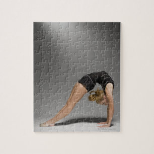 Stretching bei weiblichen Gymnastik, Studio-Schuss Puzzle