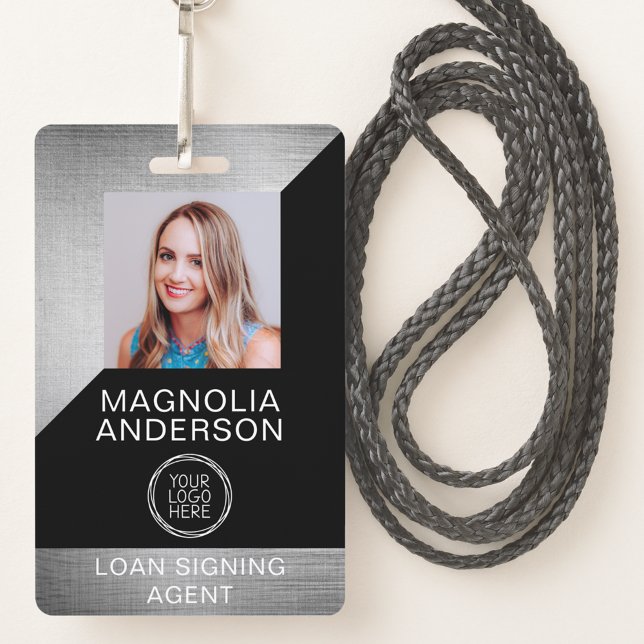 Strichcode-Foto aus gebürstetem Metal-Mitarbeiter- Ausweis (Von Creator hochgeladen)