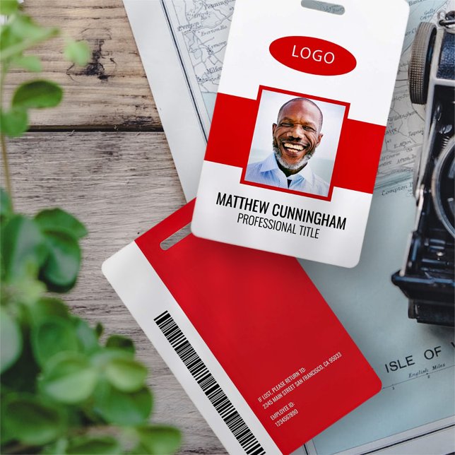 Strichcode für Mitarbeiter mit moderner Farbe Ausweis (Von Creator hochgeladen)