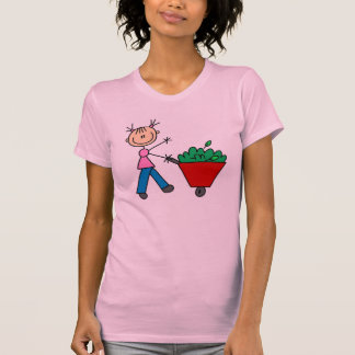 Strichfigur-Mädchen, das Yardwork-T - Shirts tut