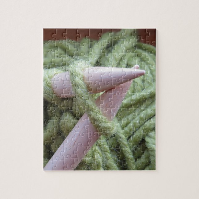 Stricken mit grünem Garn Puzzle (Vertikal)