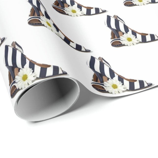 Strickende High Heels mit Daisy Geschenkpapier (Rolleneckpunkt)