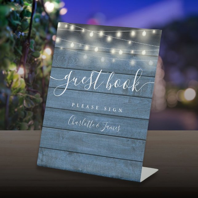 String Lights Blue Rustic Wood Script Gästebuch Sockelschild (String Lights Blue Rustic Wood Script Guest Book Pedestal Sign)