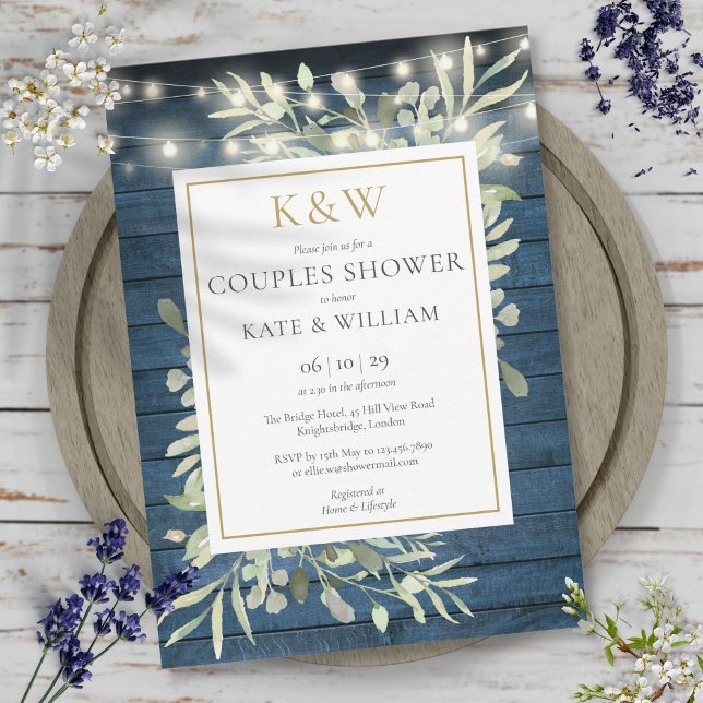 String Lights Blue Wood Monogram Couples Dusche Einladung (String Lights Blue Wood Monogram Couples Shower Invitation)