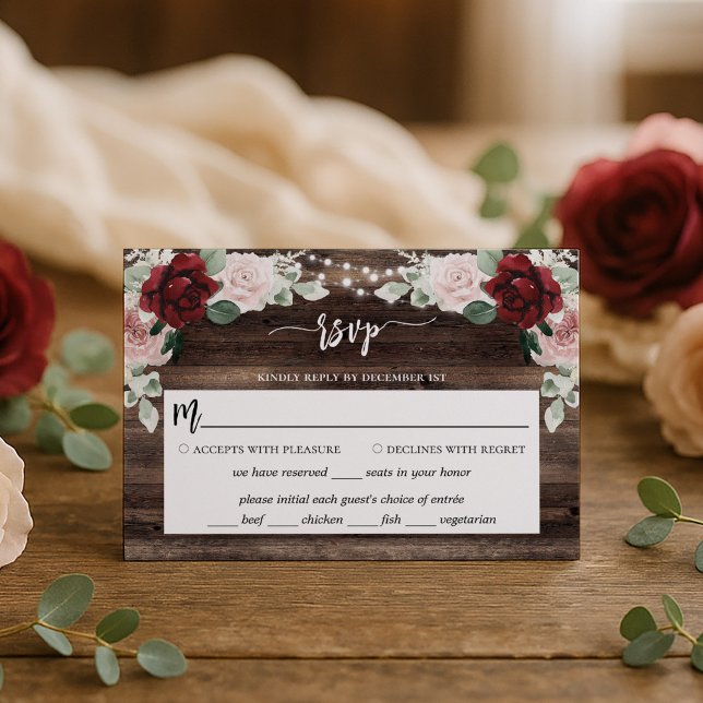 String Lights Eucalyptus & Burgundy Rustic Wedding RSVP Karte (Von Creator hochgeladen)