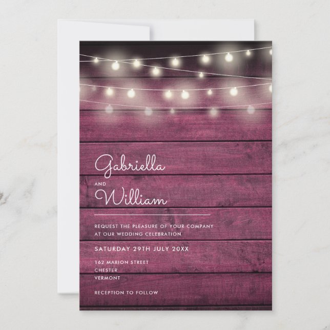 String Lights Rustic Red Wood Wedding Einladung (Vorderseite)