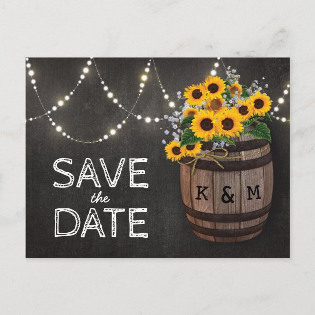 String Lights Rustic Sunflower Save the Date Ankündigungspostkarte (Vorderseite)