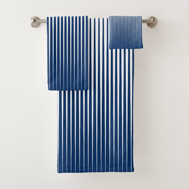 Striping Navy Blue & White Modernes Abstraktes Mus Badhandtuch Set (Insitu)