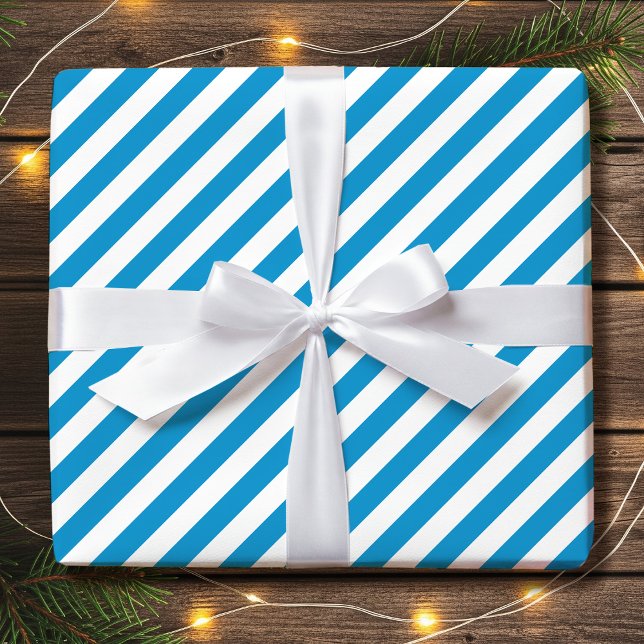 Stripte Diagonal Holiday Simple Blue White Geschenkpapier (Von Creator hochgeladen)
