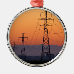 Strommasten bei Sonnenuntergang Ornament Aus Metall