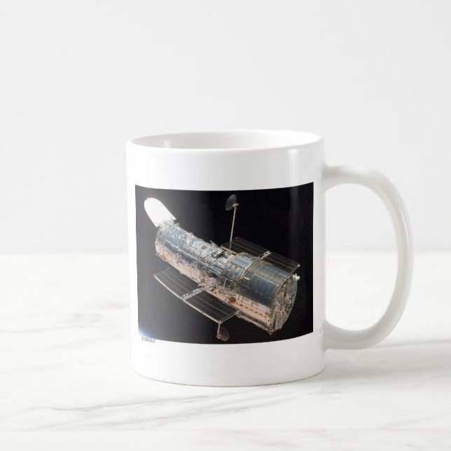 STS-125 Atlantis Hubble Tasse (Rechts)