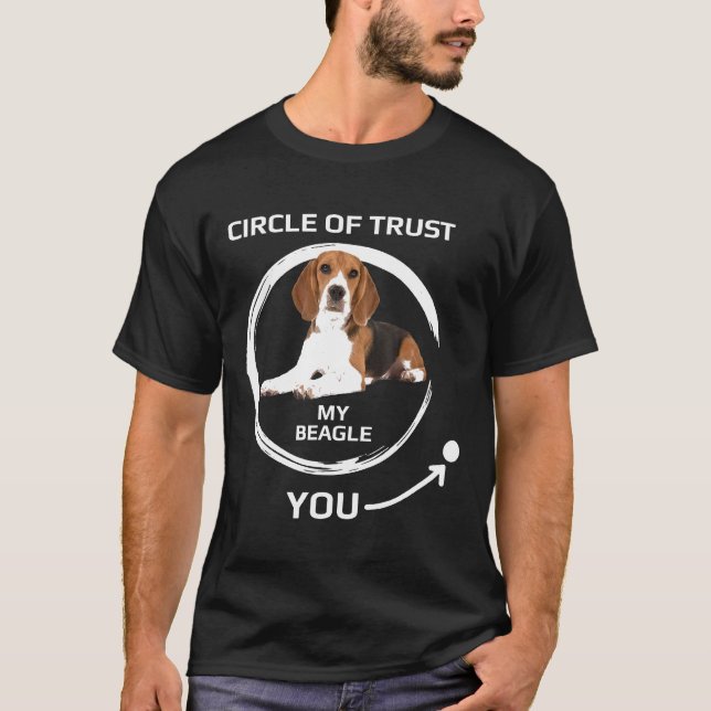 Stubborn Beagle Tricks T-Shirt (Vorderseite)