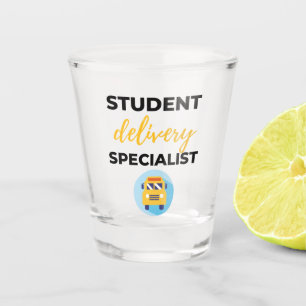 Student Delivery Specialist bl Schnapsglas