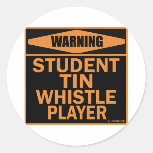 Student Tin Whistle Player Runder Aufkleber