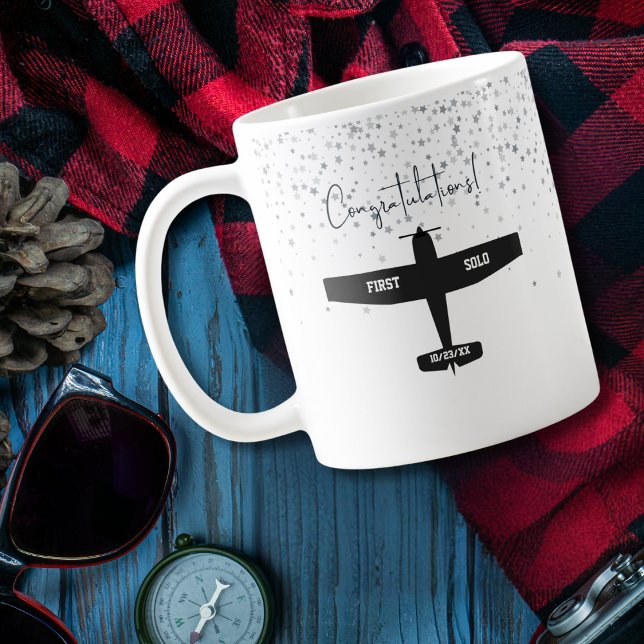 Studentenpilot First Solo Flugzeug Herzlichen Glüc Kaffeetasse (Von Creator hochgeladen)