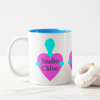 Studio Chloe Triple Logo-Tasse Zweifarbige Tasse
