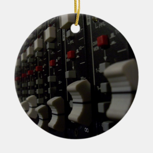 Studio-Leben Keramik Ornament (Vorne)