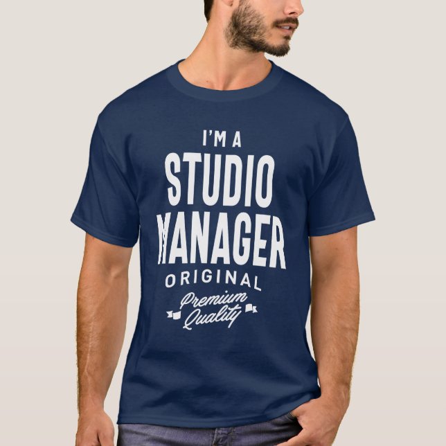 Studio Manager gibt Funny Job Title Professionals T-Shirt (Vorderseite)