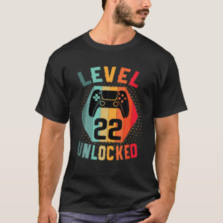 Stufe 22 Ungesperrter Vintager Gamer am Geburtstag T-Shirt
