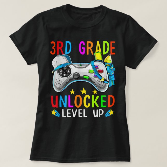 Stufe 3 - Freier Level-Up-Gamer zurück zur Schule  T-Shirt (Design vorne)