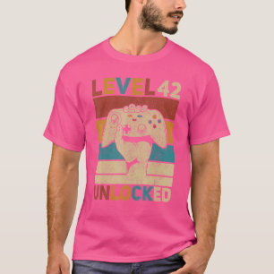 Stufe 42 Unverschlossener 42. Geburtstag 42 Jahre T-Shirt
