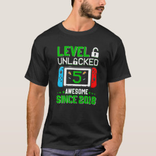 Stufe 5 Entsperrter Video-Gamer 5 Jahre alt 5. Geb T-Shirt