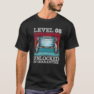 Stufe 8: In QuarantänevideoGamern unverschlossen 8 T-Shirt