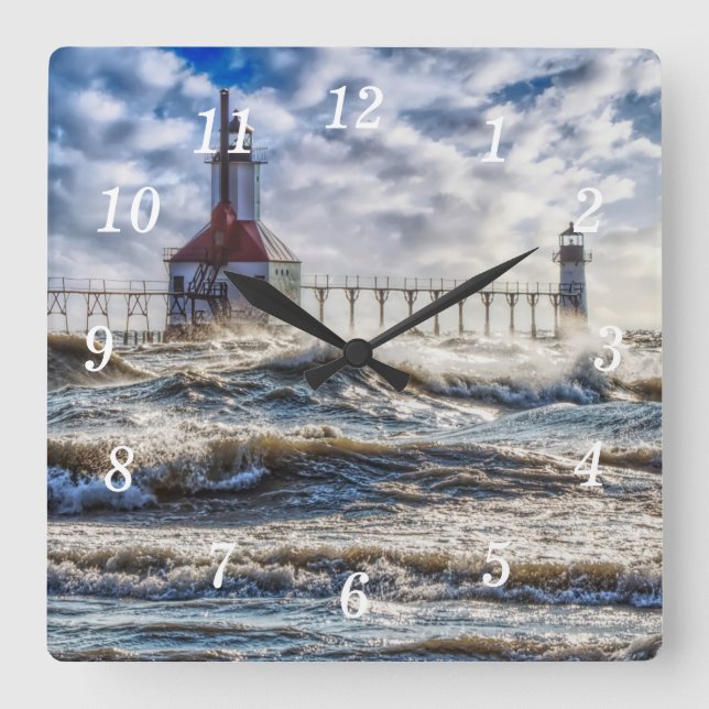 Sturm bei St Joseph Lighthouse Wall Clock Quadratische Wanduhr (Vorderseite)
