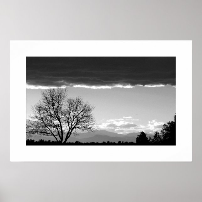 Sturm, der einrollt poster (Vorne)