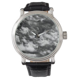 Sturmwolken beobachten armbanduhr