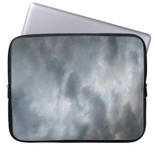 Sturmwolken brechen laptopschutzhülle