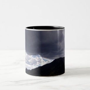 Sturmwolken Zweifarbige Tasse