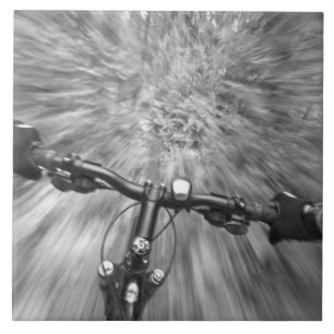 Stürzen eines Stärketeils Fliese