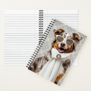 Stylischer Australian Shepherd Hund und Karomuster Notizbuch