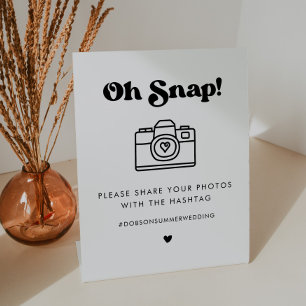 Stylischer Retro-Oh-Snap-Hochzeit-Hashtag Sockelschild