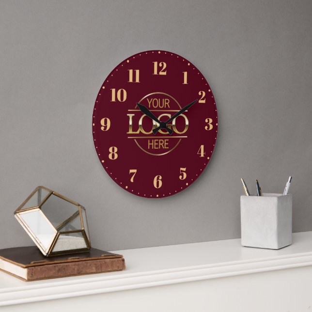 Stylisches Firmenlogo der Marke Burgundy Red Große Wanduhr (Büro)
