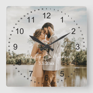 stylisches Hochzeitsfoto mit schwarzen Zahlen Quadratische Wanduhr