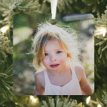 Stylisches Simple Christmas Minimal Fun Foto Ornament Aus Metall<br><div class="desc">Dieses stilvolle Simple Christmas Tree Minimal Fun Foto Metal Ornament ist einfach zu geniessen und mit eigenen Bildern zu gestalten. Fügen Sie ein beliebiges individuelles Foto-Format hinzu: Vertikales Portrait, Horizontallandschaft, quadratisch geformt. Schaffen Sie sich Ihr eigenes einzigartiges Foto für Familie, Kinder, Großeltern, Freunde. Entwerfen Sie Ihre eigene Feriendekoration, Auto-Dekoration, Auto-Dekoration,...</div>