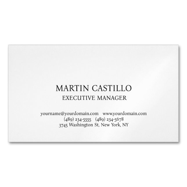 Stylish Black White Modern Professional Serif Font Magnetische Visitenkarte (Vorderseite)