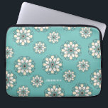Stylish Geometric Aquamarin Floral Mandala Laptopschutzhülle<br><div class="desc">Stilvolle gemusterte personalisierte Notebookhülle.</div>