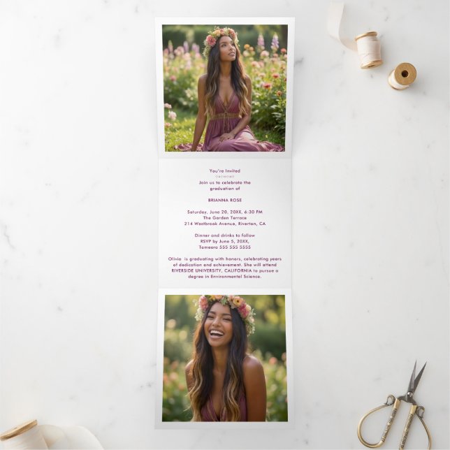 Stylish Graduation Cap Plum Tones & Gold  Dreifach Gefaltete Ankündigung (Innenseite)