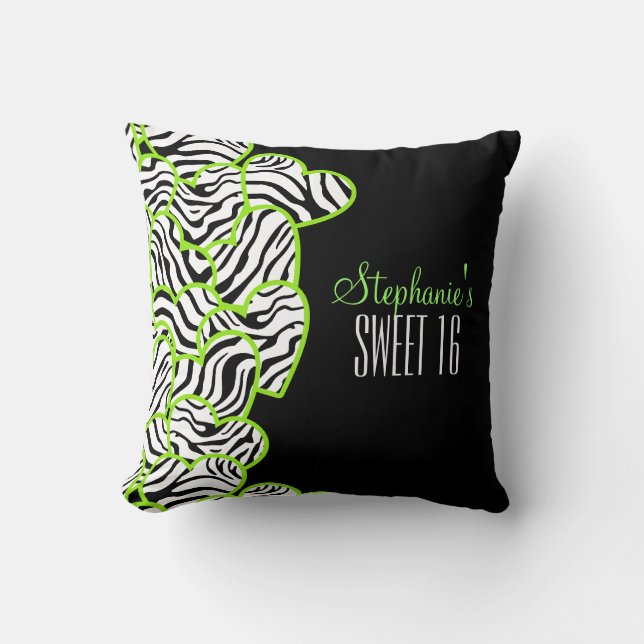 Stylish Green Sweet 16 Zebra Herzdesign Name Kissen (Vorderseite)
