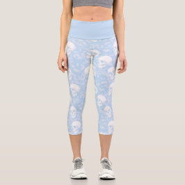 Stylisierende Pastell-Gotisch-Himmelblau-Schädel-B Capri Leggings