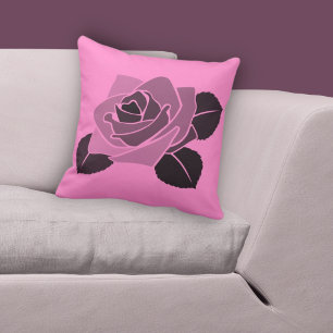 Stylisierte Single Rose Blossom On Pink Kissen