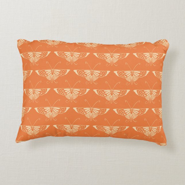 Stylized Dekoschmetterling - korallenrote Orange Dekokissen (Rückseite)